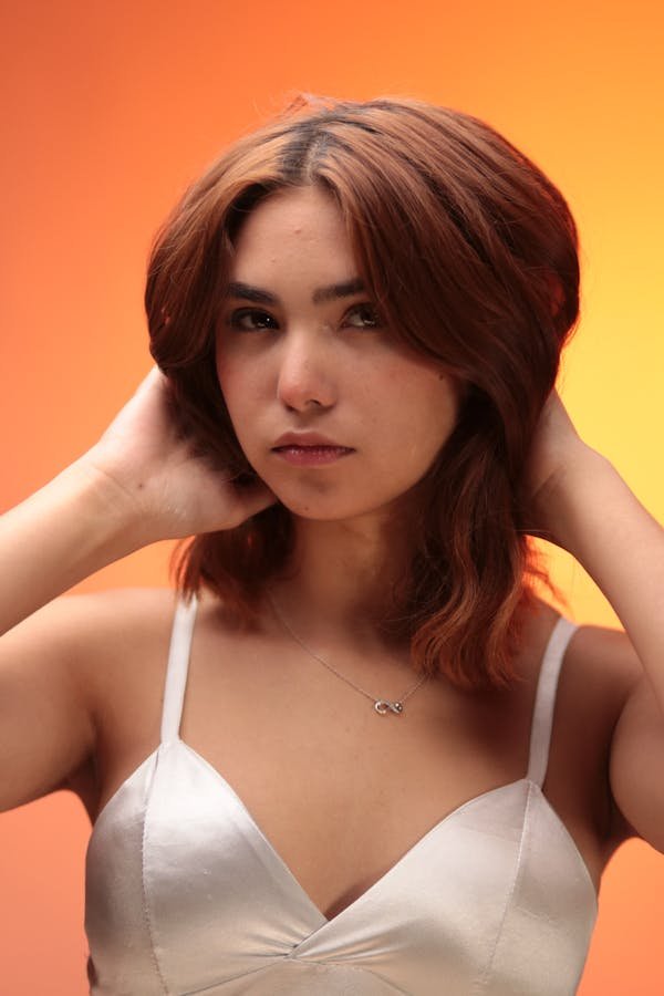 Adoptez le collier infini pour une touche d'élégance classique